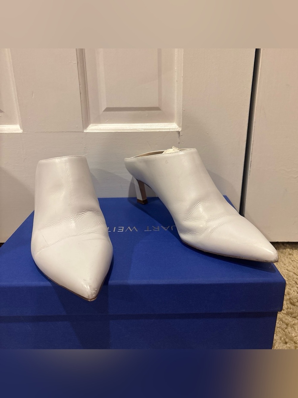 Stuart Weitzman Mira Off white leather pointed toe mules size 8